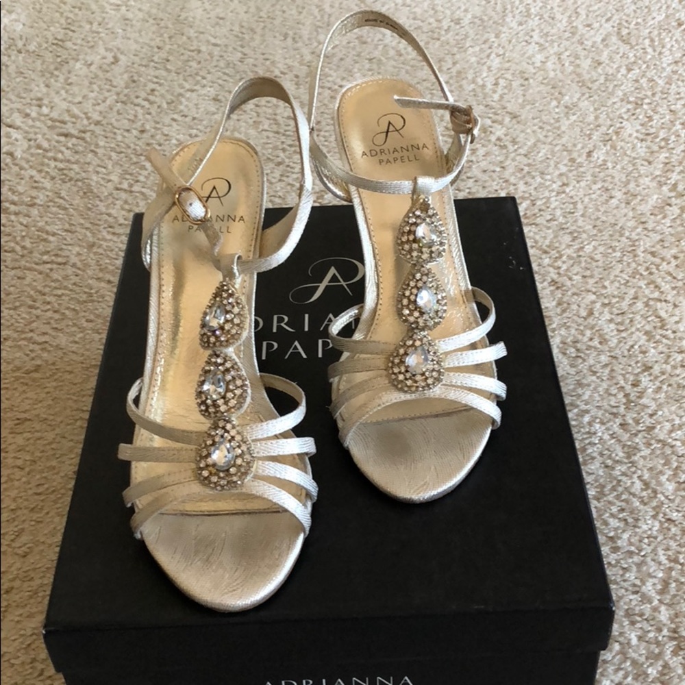 Adrianna Pappel Sandals